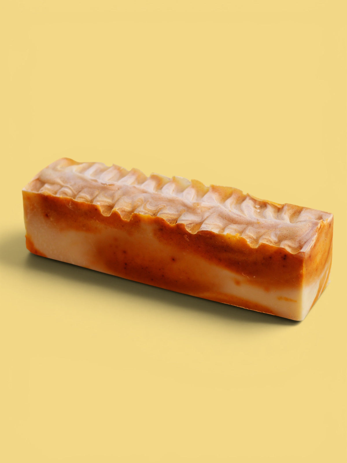 Barre de savon GRENADA de 1,2 kg, saponifiée à froid, pour la vente à la coupe
