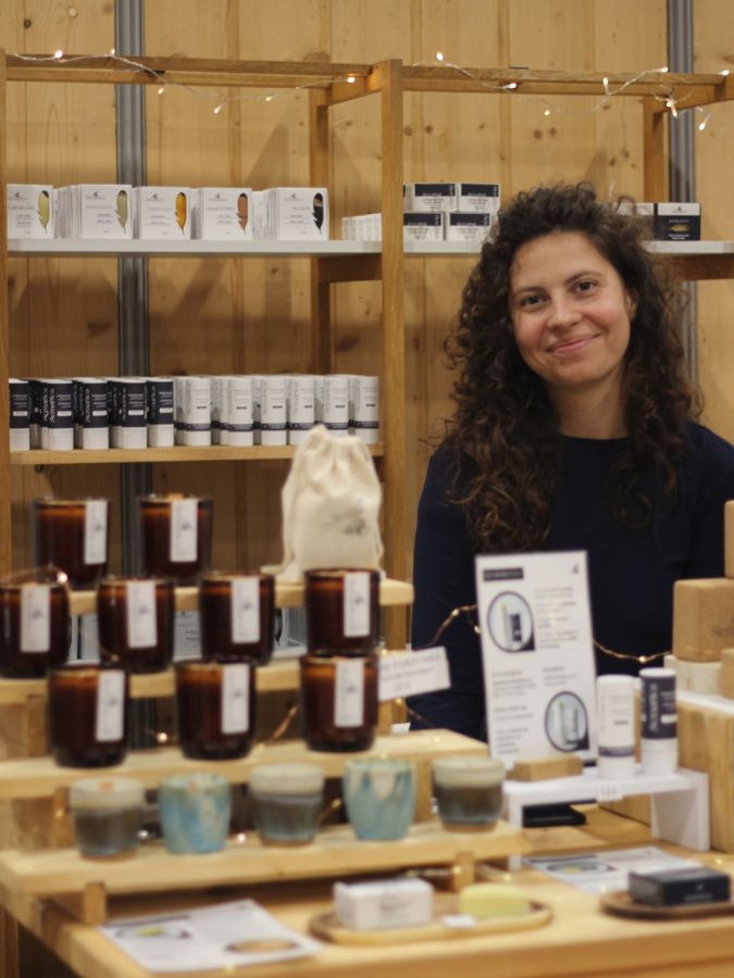 Federica devant ses produits Sternartica