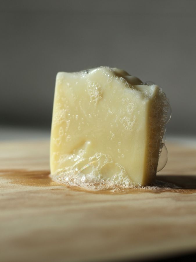 Savon surgras sans parfum ni huile essentielle pour peaux fragiles