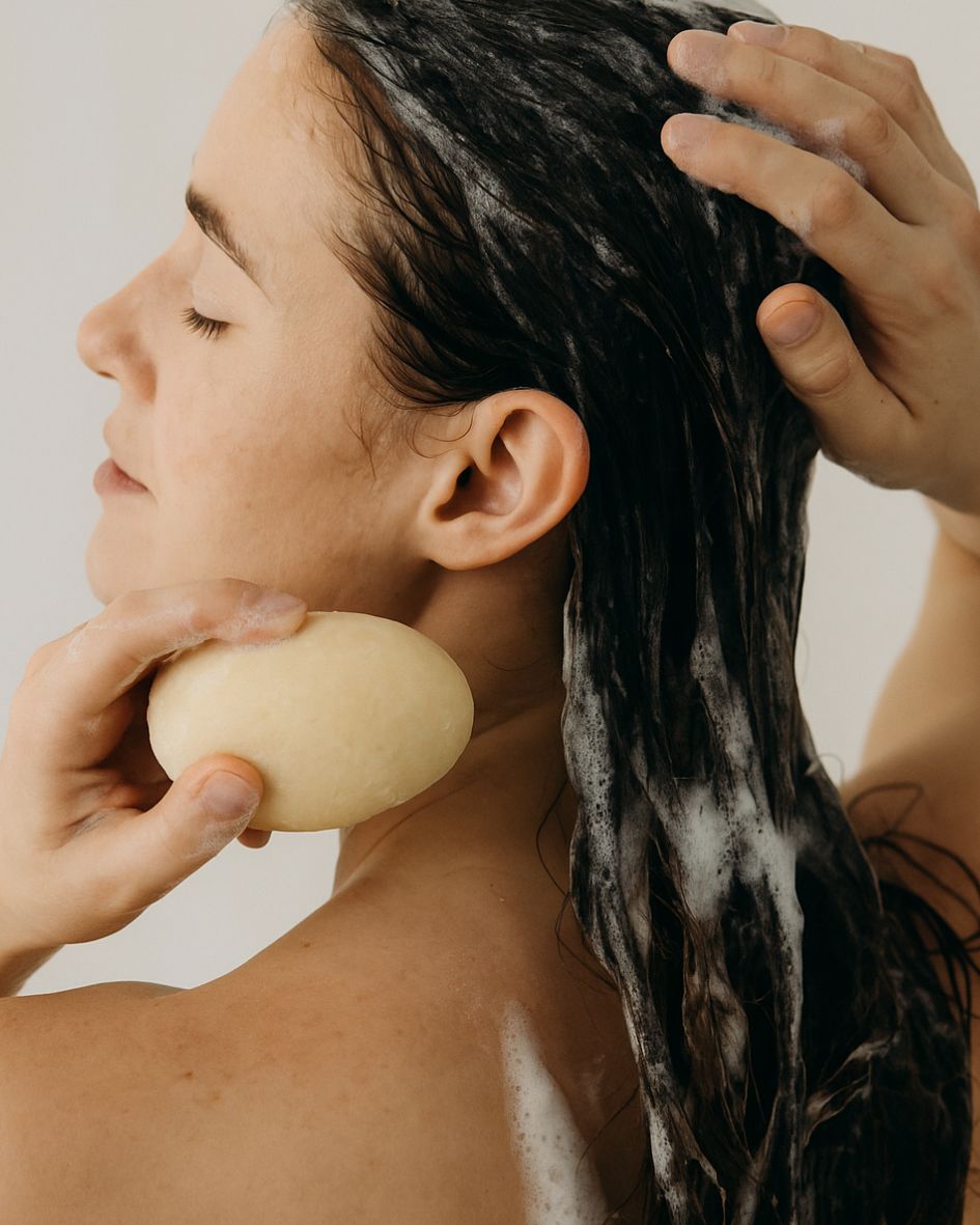 Shampoing solide bio moulé à la main en Drôme Provençale